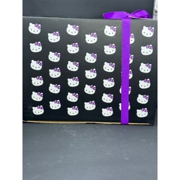 Hello Kitty Boxed Mug Set With Small Figurine, Halloween, Black Cat - Picture 3 of 6